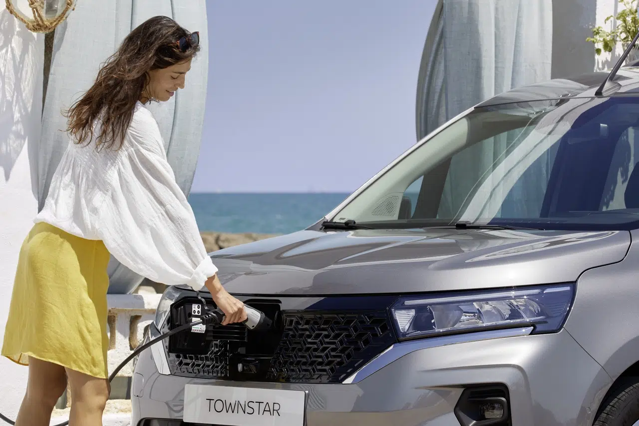 Nissan Townstar EV Combi