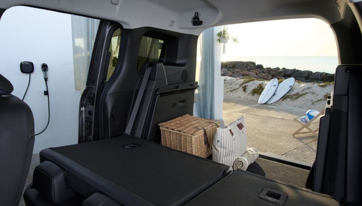 Nissan Townstar EV Combi