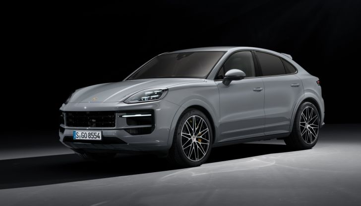 Porsche Cayenne MY2024: motori, design, allestimenti e prezzi - Foto 11 di 48