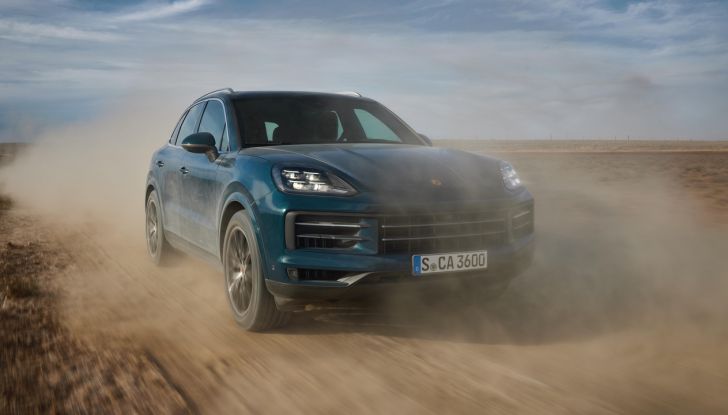 Porsche Cayenne MY2024: motori, design, allestimenti e prezzi - Foto 41 di 48