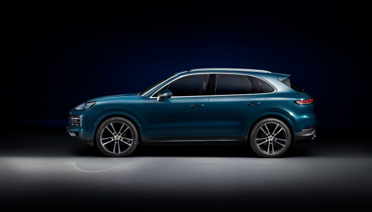 Porsche Cayenne MY2024: motori, design, allestimenti e prezzi - Foto 7 di 48