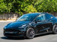 Tesla Model Y batte di poche unità la Dacia Sandero e diventa l’auto più venduta d’Europa di febbraio 2023