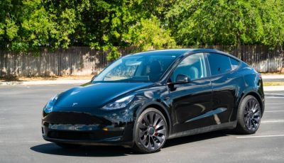 Tesla Model Y batte di poche unità la Dacia Sandero e diventa l’auto più venduta d’Europa di febbraio 2023