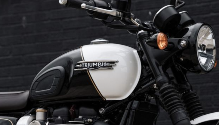Triumph Bonneville T120 Black DGR Limited Edition: 250 esemplari per una ricorrenza speciale - Foto 10 di 12