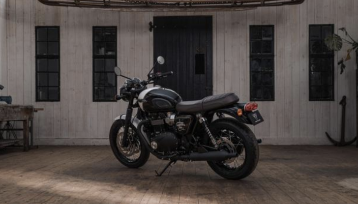 Triumph Bonneville T120 Black DGR Limited Edition: 250 esemplari per una ricorrenza speciale - Foto 11 di 12