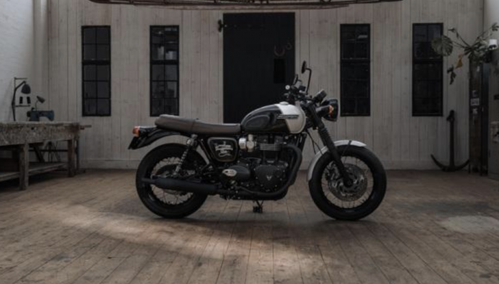Triumph Bonneville T120 Black DGR Limited Edition: 250 esemplari per una ricorrenza speciale - Foto 8 di 12