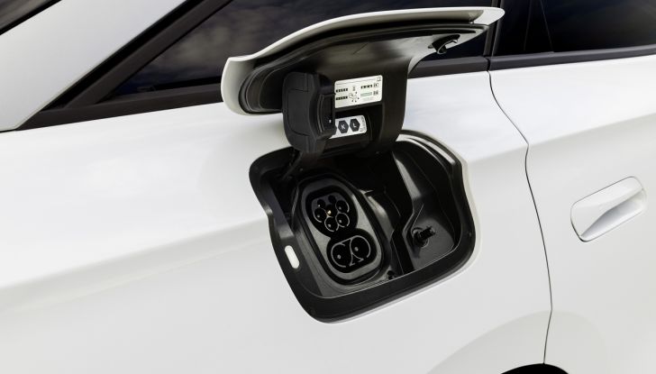 Volkswagen ID.7: la nuova berlina elettrica finalmente disponibile in Italia - Foto 40 di 132