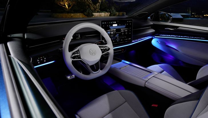 Volkswagen ID.7: la nuova berlina elettrica finalmente disponibile in Italia - Foto 22 di 132