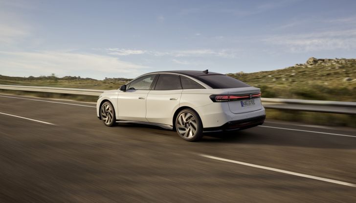 Volkswagen ID.7: la nuova berlina elettrica finalmente disponibile in Italia - Foto 118 di 132