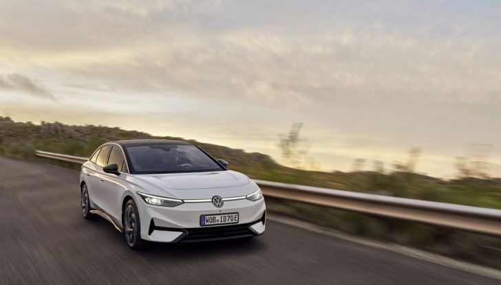 Volkswagen ID.7: la nuova berlina elettrica finalmente disponibile in Italia - Foto 117 di 132