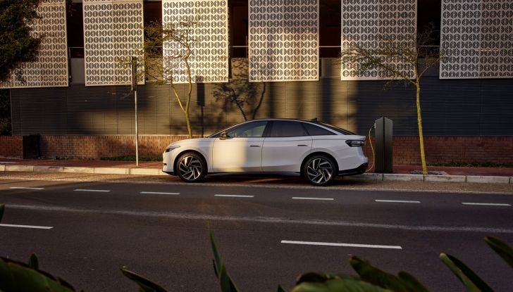 Volkswagen ID.7: la nuova berlina elettrica finalmente disponibile in Italia - Foto 114 di 132