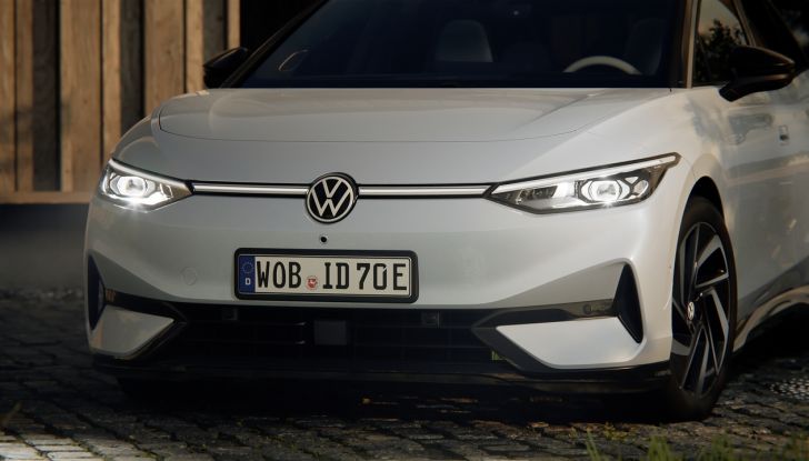 Volkswagen ID.7: la nuova berlina elettrica finalmente disponibile in Italia - Foto 107 di 132