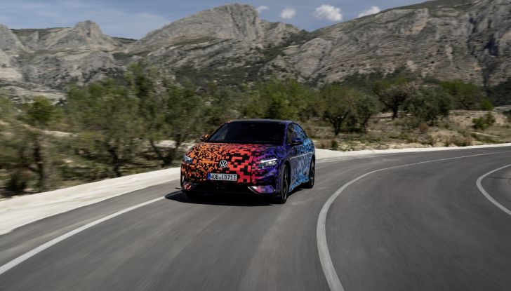 Volkswagen ID.7: la nuova berlina elettrica finalmente disponibile in Italia - Foto 81 di 132