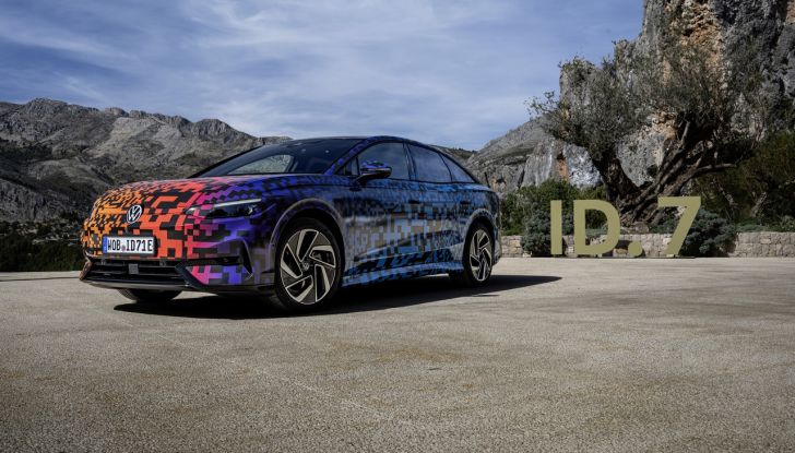 Volkswagen ID.7: la nuova berlina elettrica finalmente disponibile in Italia - Foto 73 di 132