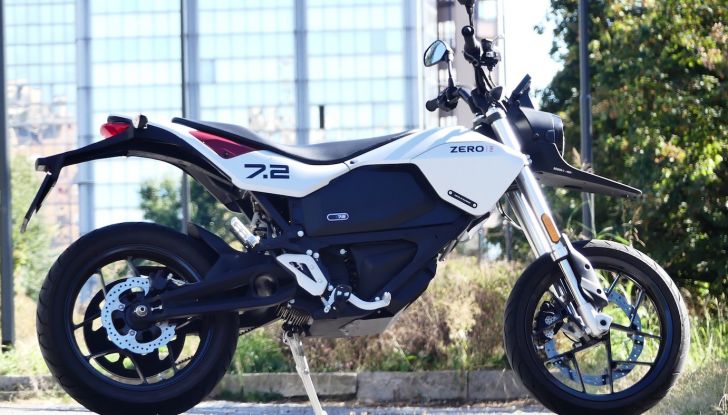 Zero Motorcycles FXE, test ride della moto elettrica dal carattere peperino - Foto 20 di 41