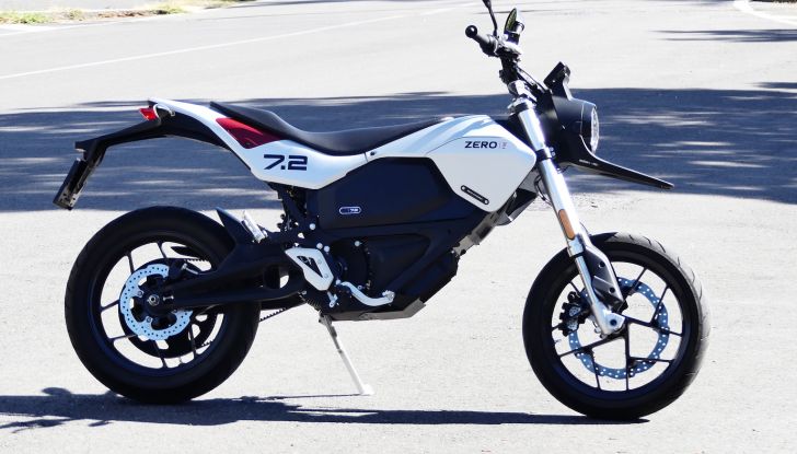 Zero Motorcycles FXE, test ride della moto elettrica dal carattere peperino - Foto 21 di 41