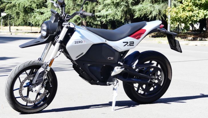 Zero Motorcycles FXE, test ride della moto elettrica dal carattere peperino - Foto 26 di 41