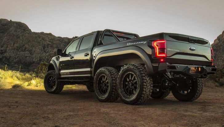 Ford F-150: con Hennessey diventa VelociRaptor 6×6! - Foto 1 di 10