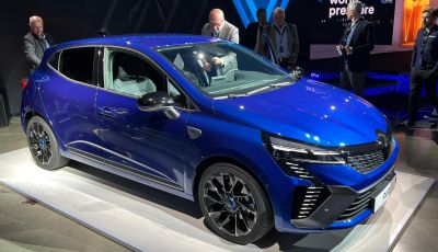 Nuova Renault Clio 2024: motori, design, allestimenti e abitacolo