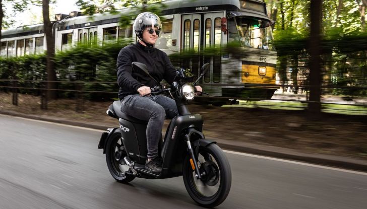 Askoll XKP 2.8: caratteristiche e prezzi dello scooter elettrico - Foto 6 di 11