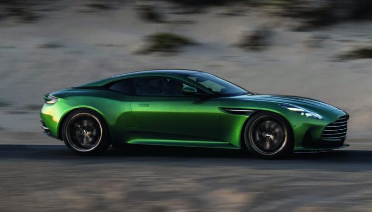 Aston Martin DB12: presentata ufficialmente la nuova sportiva da 680 CV - Foto 20 di 58