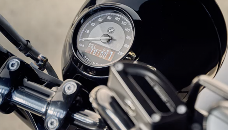 BMW R 18 Roctane: prezzo e caratteristiche della nuova custom bagger tedesca - Foto 1 di 8