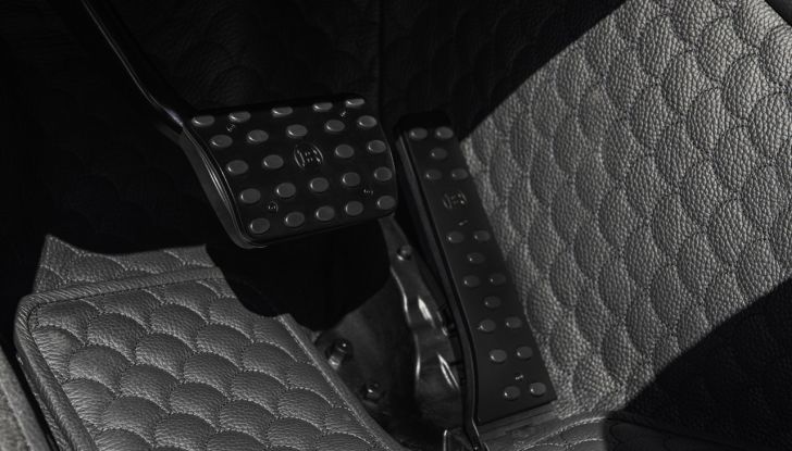 Brabus 900 Superblack: il preparatore svela il suo ultimo progetto di tuning - Foto 27 di 31