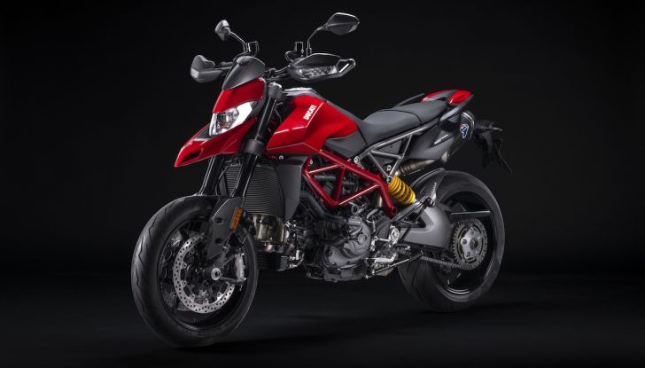 Ducati Hypermotard 950: stile ancora più dinamico grazie agli accessori Performance - Foto 2 di 8