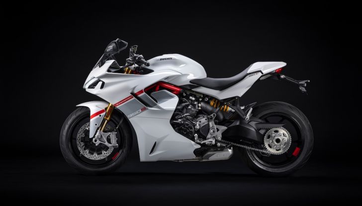 Ducati: nuova livrea Stripe Livery per la SuperSport 950 S - Foto 5 di 6