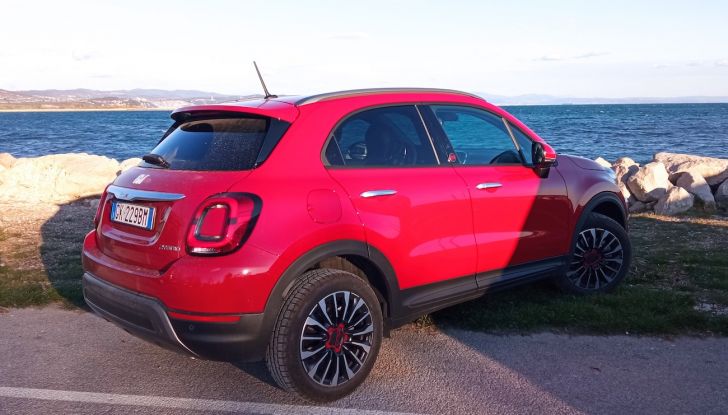 Fiat 500X Hybrid Dolcevita RED, test drive e impressioni di guida - Foto 14 di 25