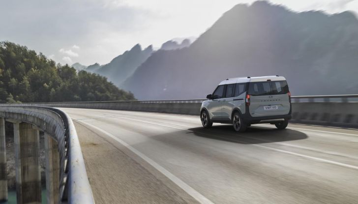 Ford E-Tourneo Courier 2024: debutta il nuovo multi-activity vehicle 100% elettrico - Foto 25 di 36