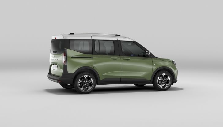 Ford E-Tourneo Courier 2024: debutta il nuovo multi-activity vehicle 100% elettrico - Foto 15 di 36