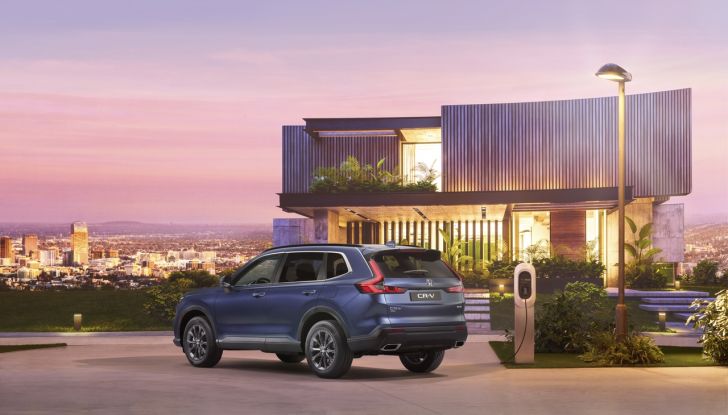 Honda CR-V 2024: il SUV si aggiorna con l’arrivo della sesta generazione - Foto 8 di 12