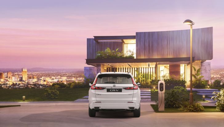 Honda CR-V 2024: il SUV si aggiorna con l’arrivo della sesta generazione - Foto 9 di 12