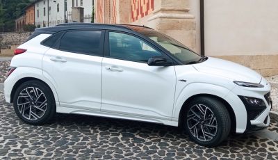 Hyundai Kona N Line prova su strada, consumi e prestazioni