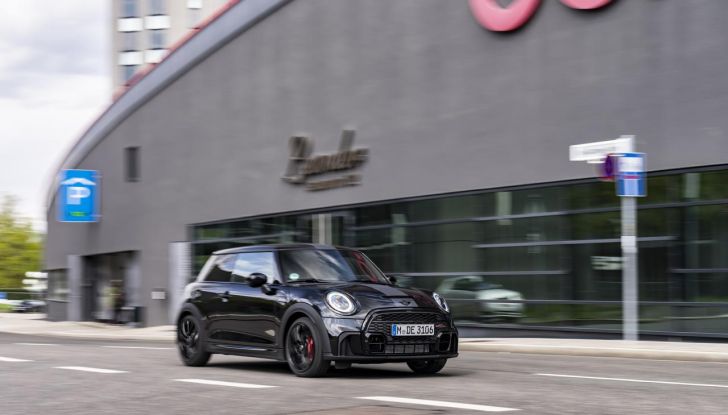 Mini John Cooper Works 1to6 Edition: la sportiva diventa più esclusiva - Foto 41 di 67