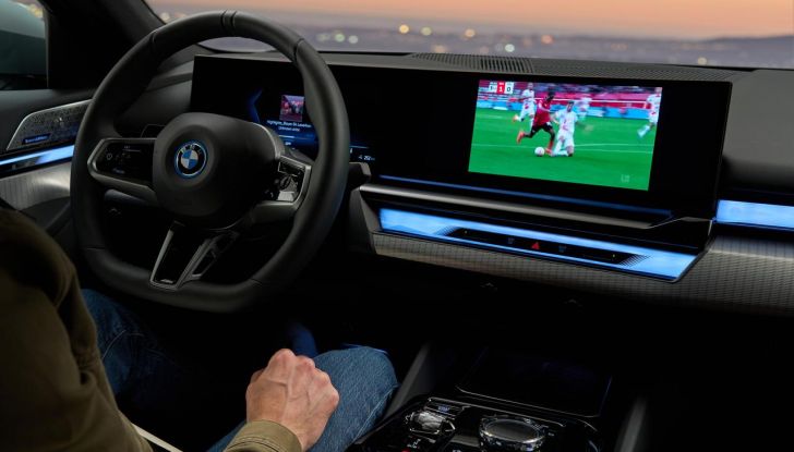 Nuova BMW Serie 5: svelata l’ultima generazione della berlina - Foto 12 di 140