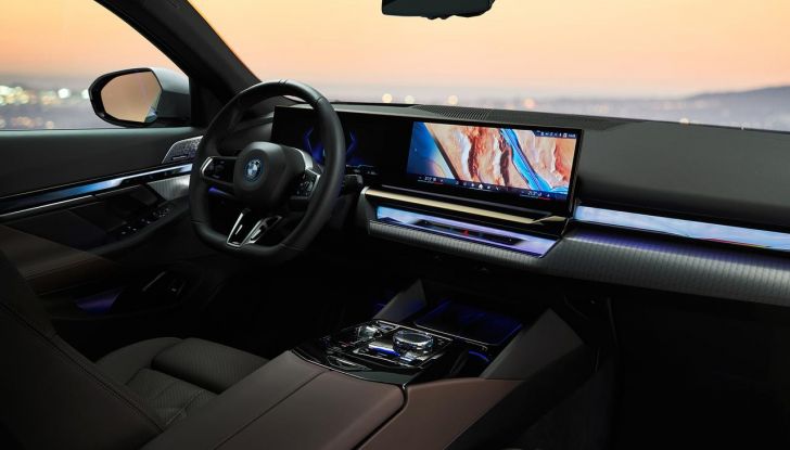 Nuova BMW Serie 5: svelata l’ultima generazione della berlina - Foto 21 di 140