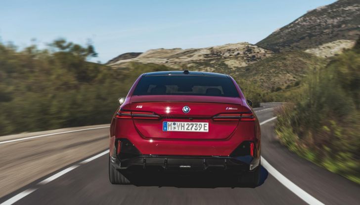 Nuova BMW Serie 5: svelata l’ultima generazione della berlina - Foto 131 di 140