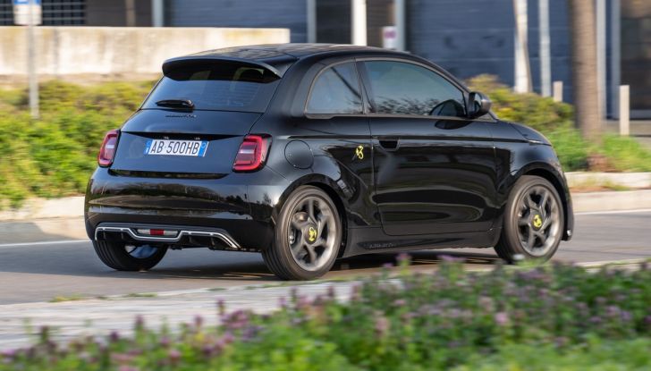 Nuove Abarth 500e e 500e Turismo