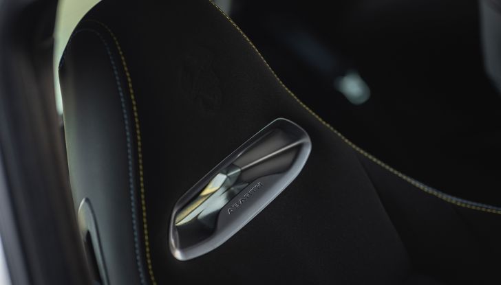 Nuove Abarth 500e e 500e Turismo: cresce la gamma con due versioni inedite - Foto 22 di 58