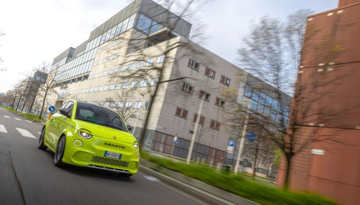 Nuove Abarth 500e e 500e Turismo: cresce la gamma con due versioni inedite - Foto 50 di 58