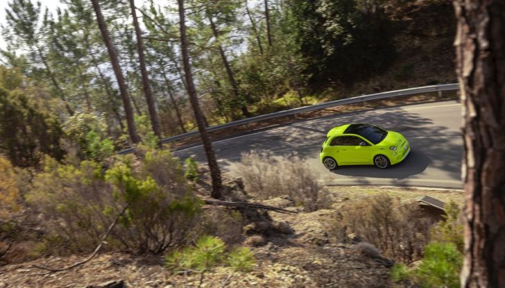 Nuove Abarth 500e e 500e Turismo: cresce la gamma con due versioni inedite - Foto 58 di 58