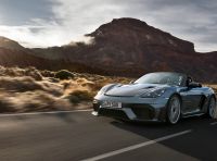 Porsche 718 Spyder RS: presentata la nuova roadster a motore centrale da 500 CV