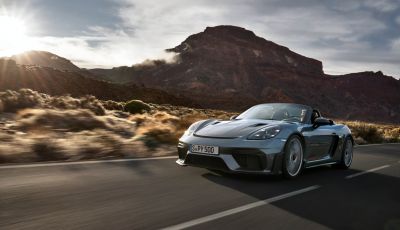 Porsche 718 Spyder RS: presentata la nuova roadster a motore centrale da 500 CV