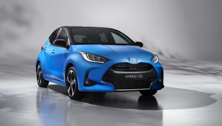 Toyota Yaris 2024: allestimenti, motori e prezzi - Foto 12 di 21