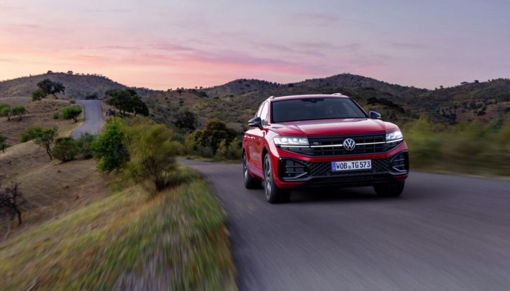 Volkswagen Touareg 2024 restyling: motori, allestimenti, prezzi - Foto 66 di 73