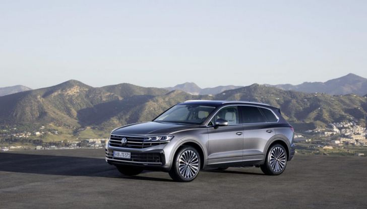 Volkswagen Touareg 2024 restyling: motori, allestimenti, prezzi - Foto 41 di 73