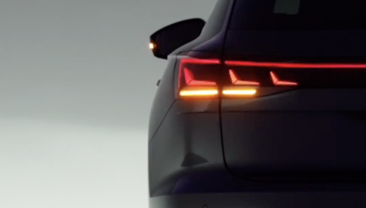 Volkswagen Touareg 2024: caratteristiche della nuova versione restyling - Foto 4 di 8