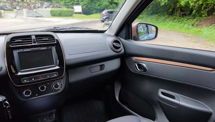 Dacia Spring Extreme: prova su strada e autonomia della city-car elettrica - Foto 17 di 19